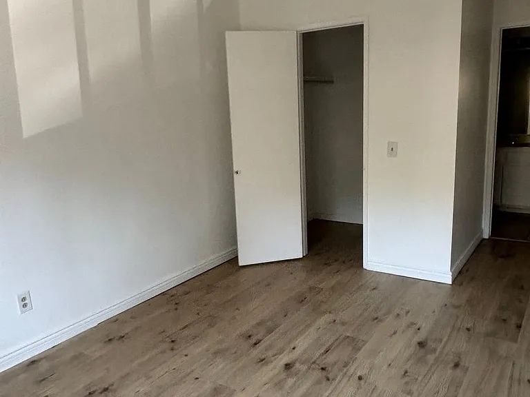 4220 Vista Del Rio Way #4 — Photo 11