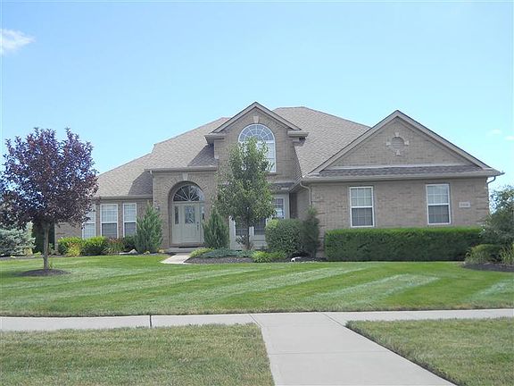 2nd image of 8306 Berkshire Pl