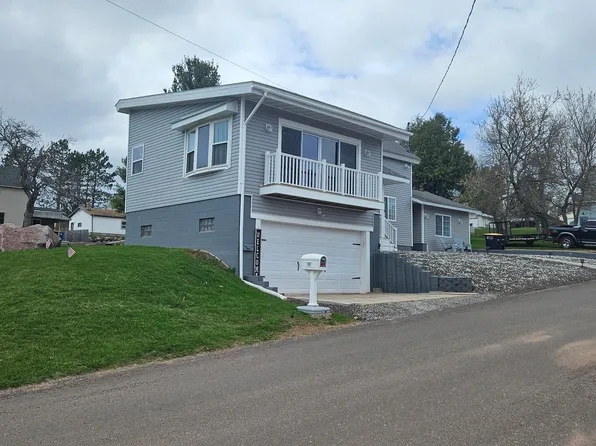 526 E Bundy St, Ironwood, MI 49938