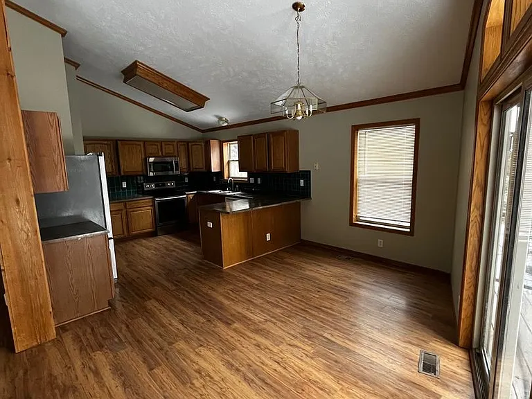 30856 Kings Valley Way — Photo 7