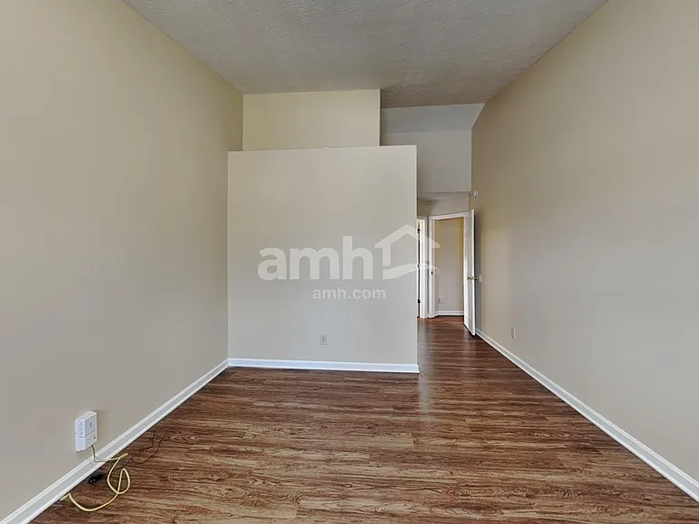 263 Story Rd — Photo 6