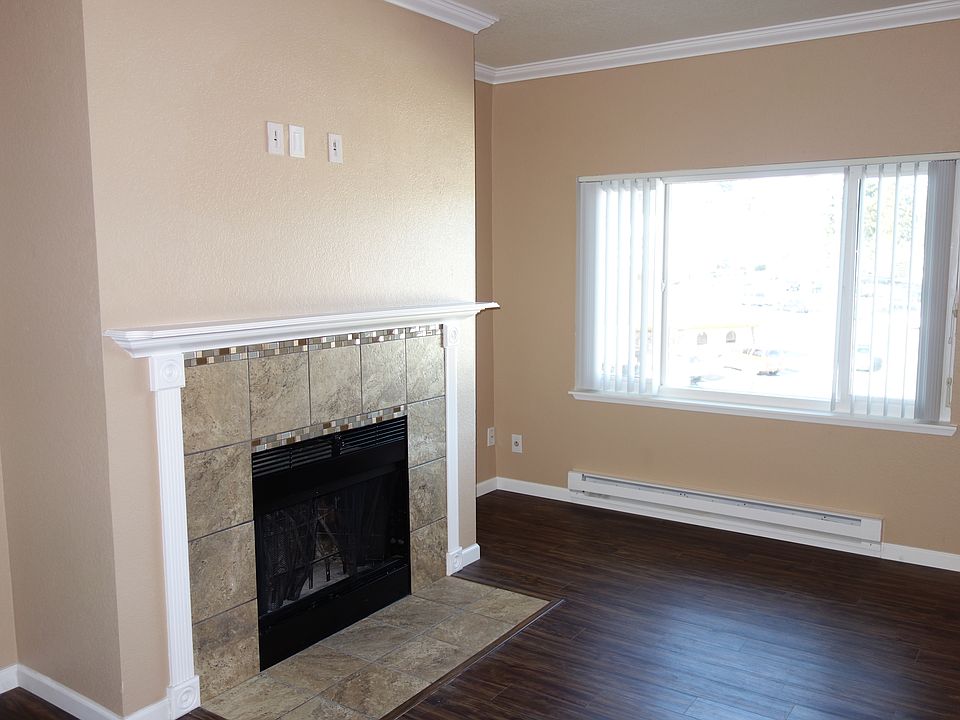 1st image of 19924 19th Ave NE #Fc51b1a02