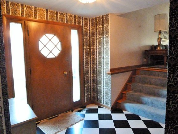 4th image of 10924 S Kilbourn Ave