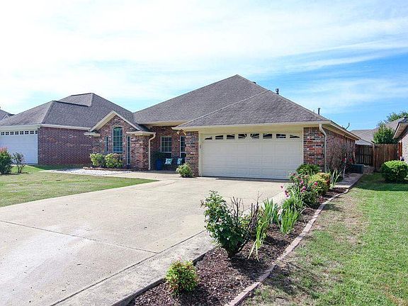 2nd image of 1206 Arnold Ln