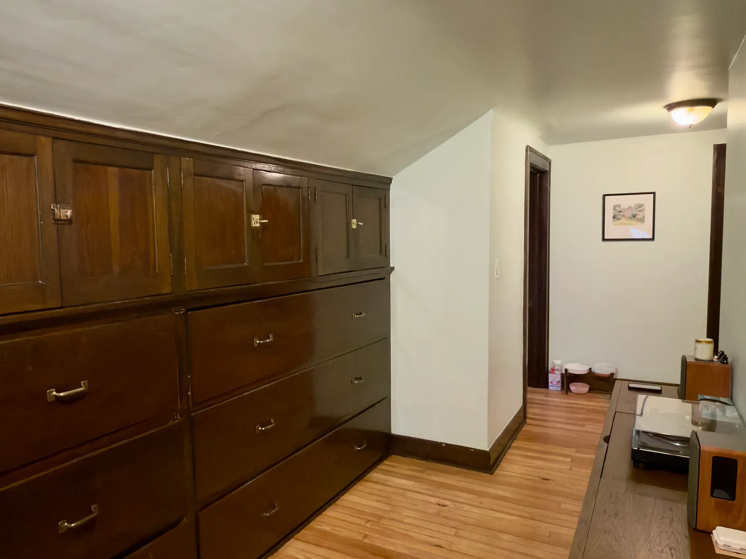 1 bed, 850 sqft, $1,150 — Photo 2