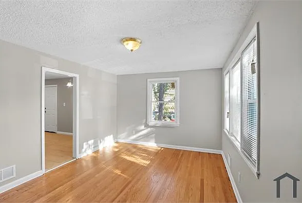 4924 Frankford Ave — Photo 5