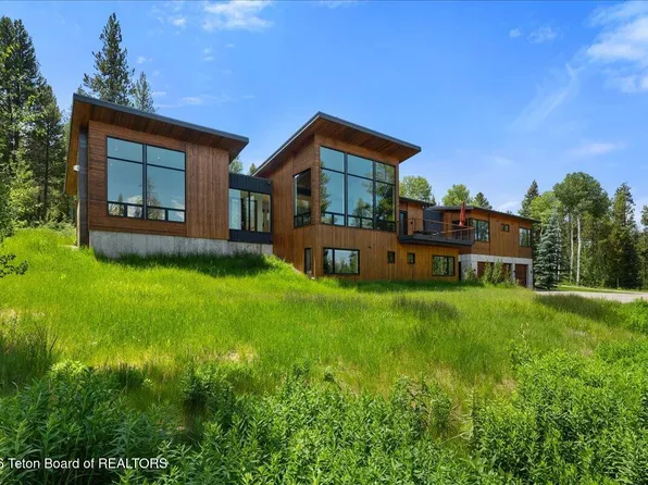 3650 W Highland Trl, Jackson, WY 83001