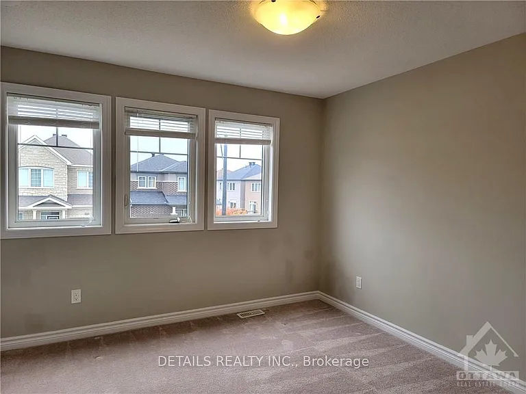 251 Saddleback Cres — Photo 30