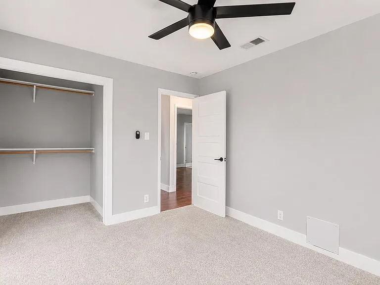 9706 Cottle Dr — Photo 6