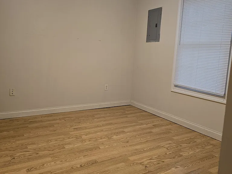 104 Parks St #401 — Photo 4