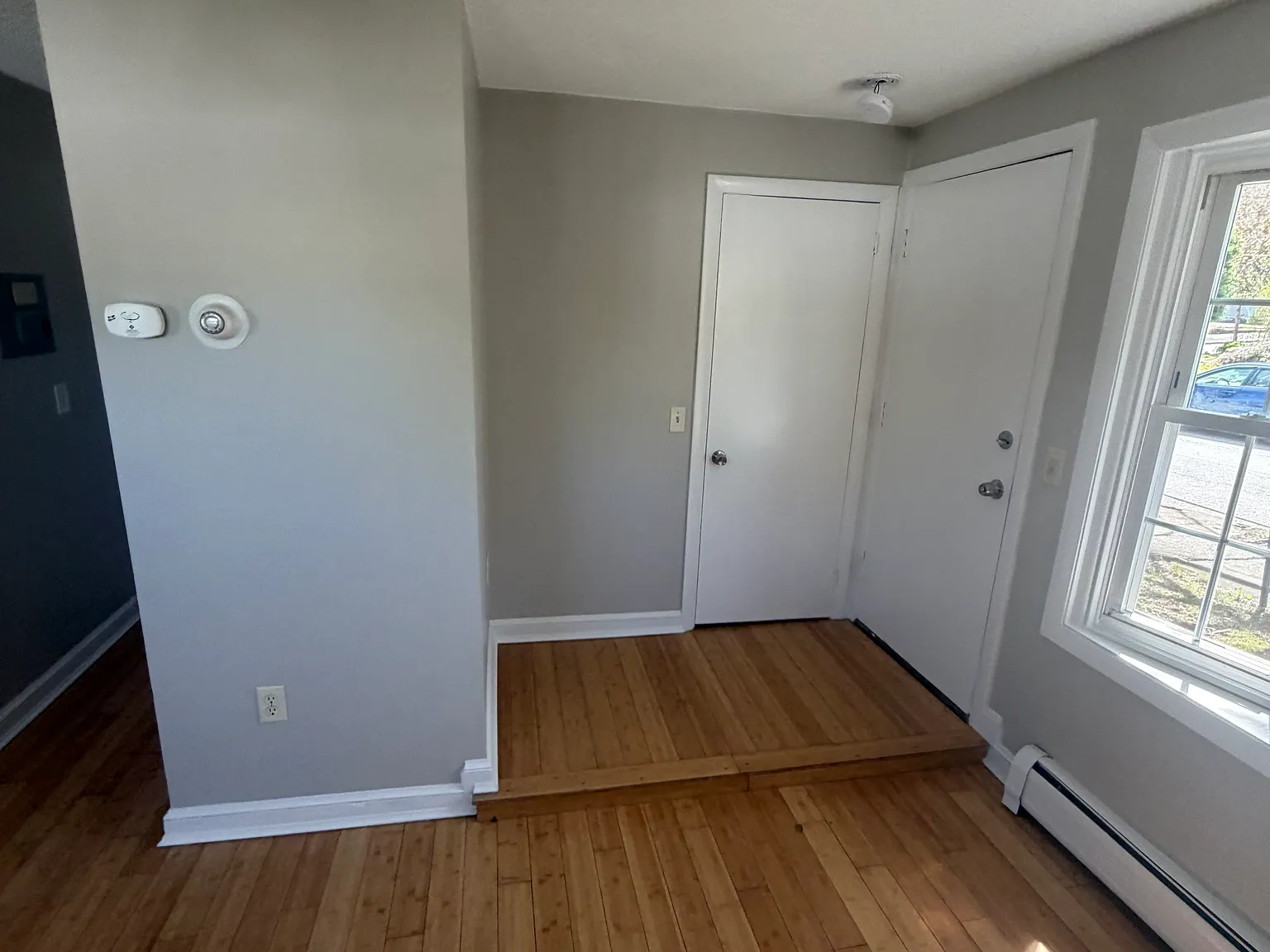 Studio, 400 sqft, $950 — Photo 3