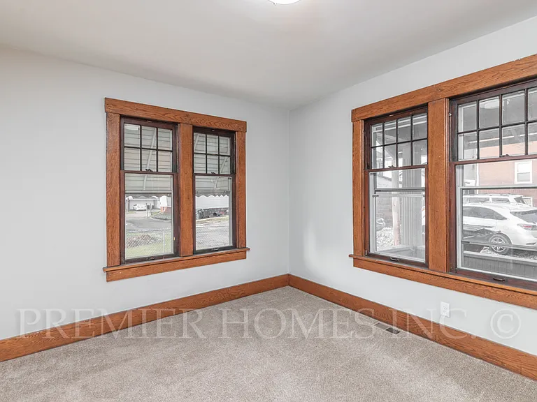 1320 Wilson Pl NW — Photo 6