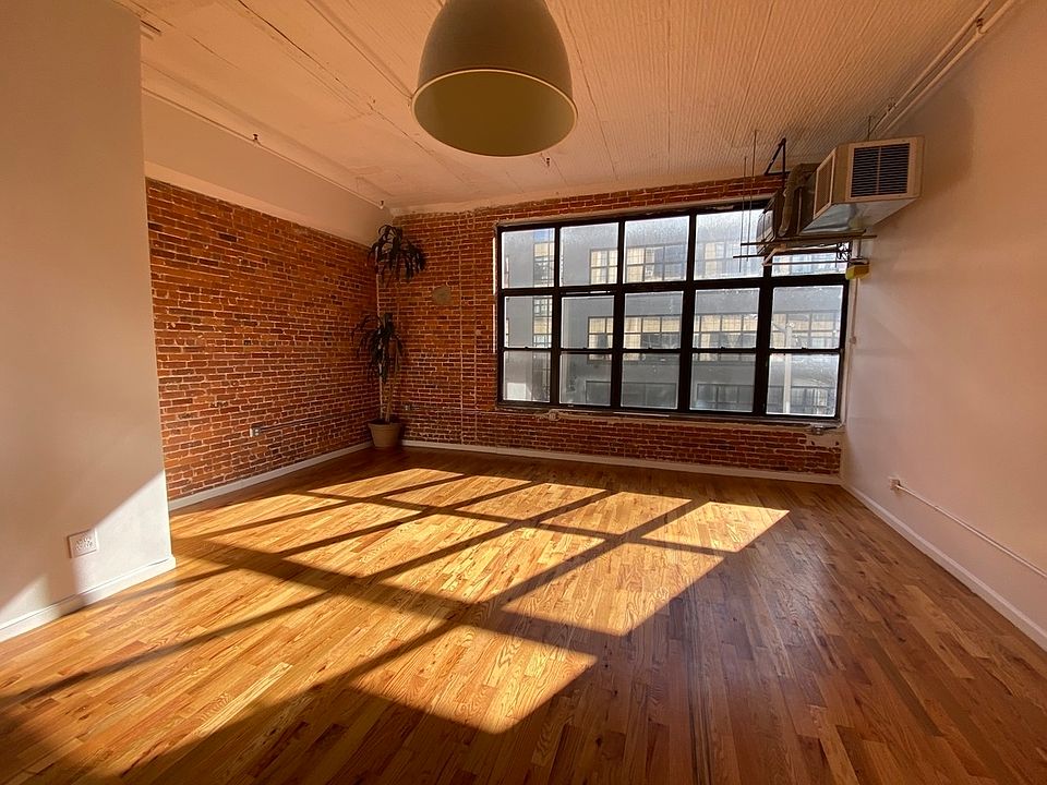 1st image of 251 McKibbin St #309