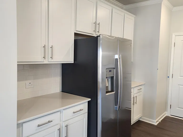 508 Hanover Shore Ln — Photo 13