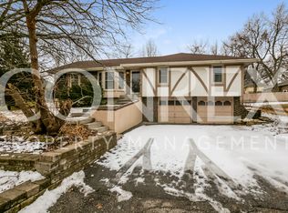 7805 E 130th St, Grandview, MO 64030