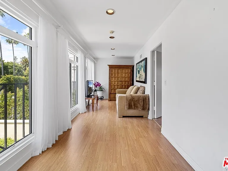910 N Crescent Dr — Photo 20