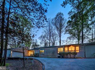 8702 Bellwood Rd, Bethesda, MD 20817