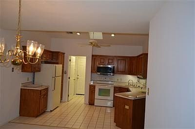 5th image of 1064 Keeneland Ct