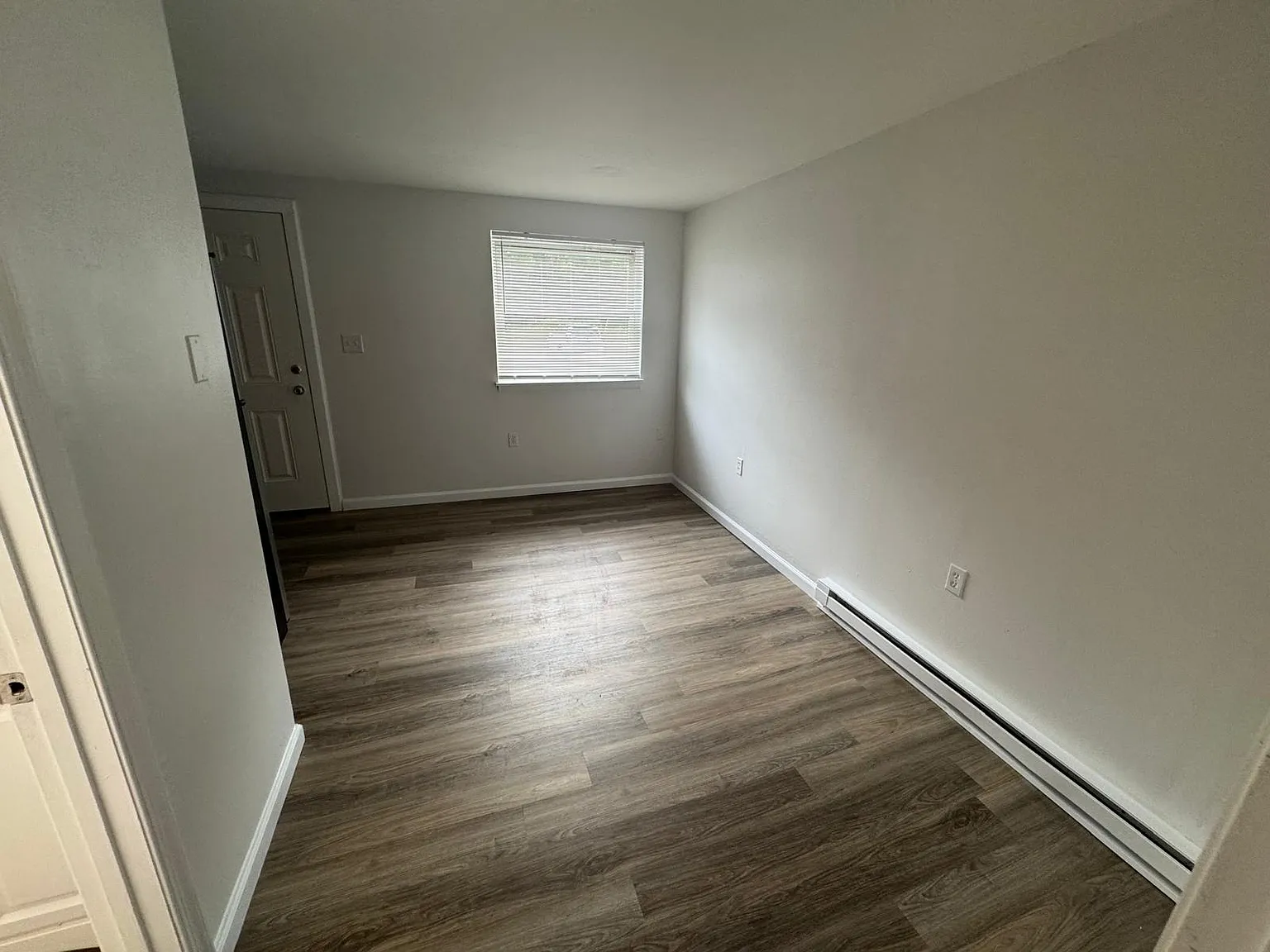 1 bed, 550 sqft, $950 — Photo 2