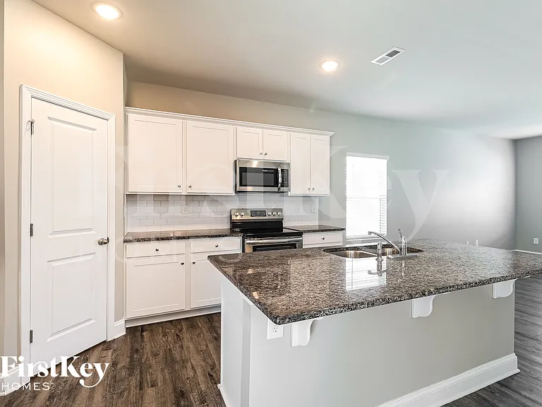 5517 Cobblestone Glen Dr — Photo 8