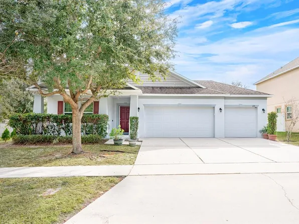 124 Maravilla Way, Groveland, FL 34736