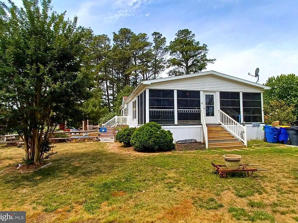 1st image of 26580 Driftwood Dr