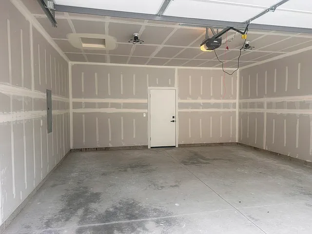 823 W Galloway Ave — Photo 12
