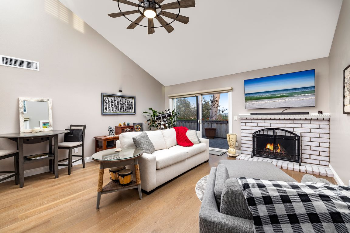 next background image