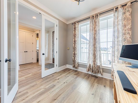 5th image of 6521 Camellia Creek Dr
