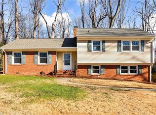 3514 Fox Pl, Greensboro, NC 27408