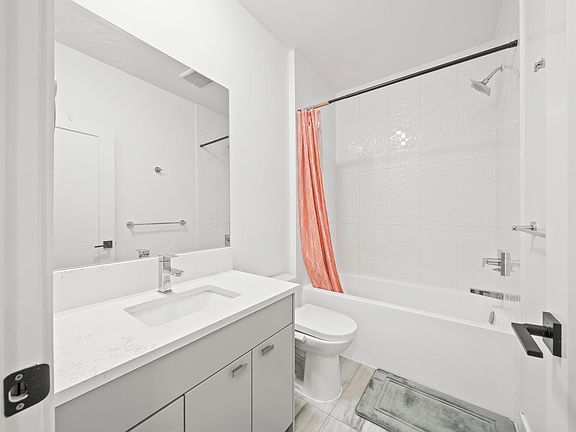 5th image of 12320 222nd St #213