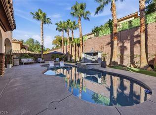 2732 Marie Antoinette St, Henderson, NV 89044