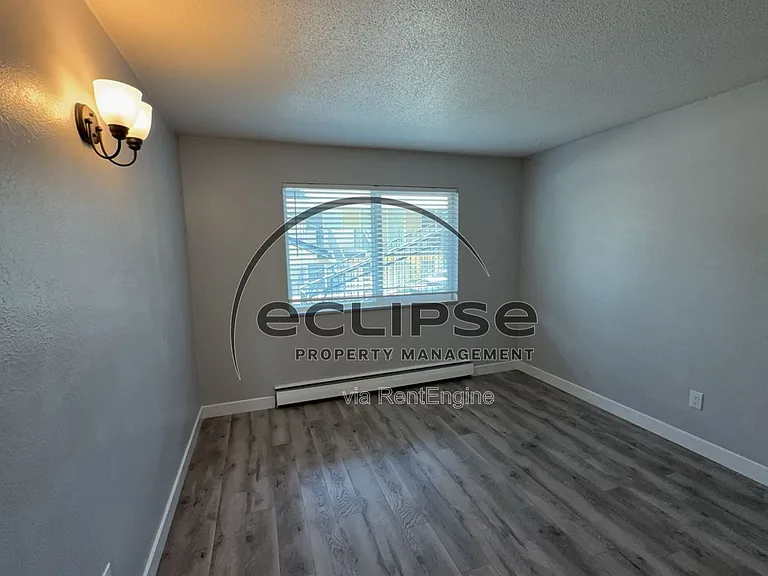 Summit View Apartments — Photo 203