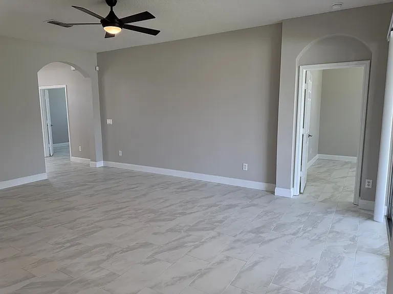 5370 Red Leaf Ct — Photo 8