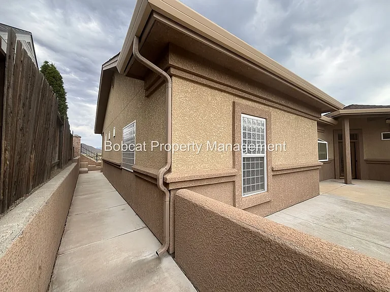 963 Ranchview Cir — Photo 58