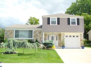 1135 Bloomdale Rd, Philadelphia, PA 19115