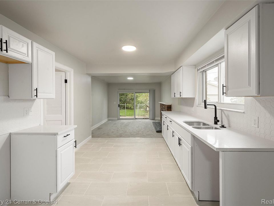 20100 Cushing St, photo 8