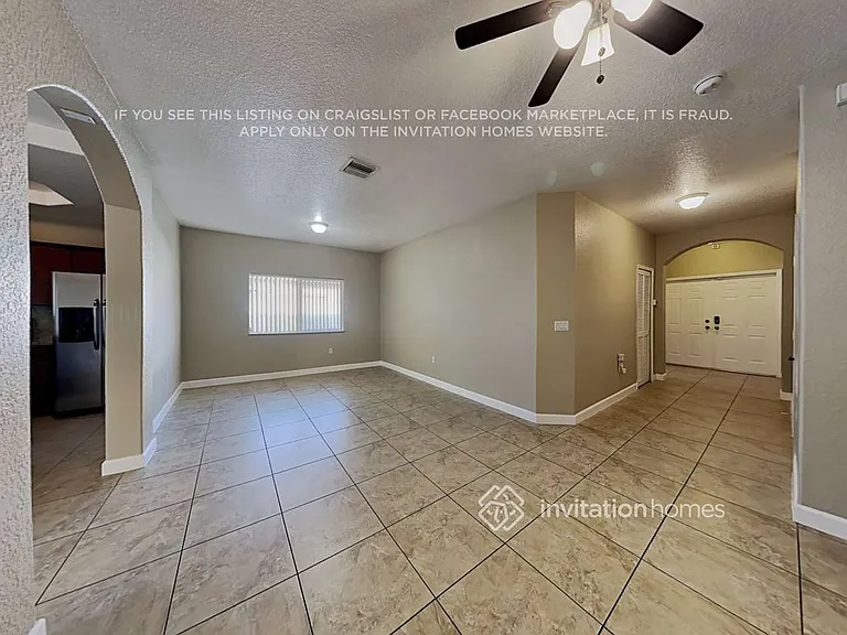 15432 SW 183rd Ter — Photo 3