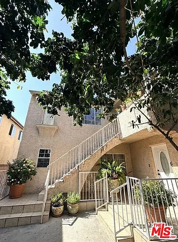 1034 W 84th St Photo 1