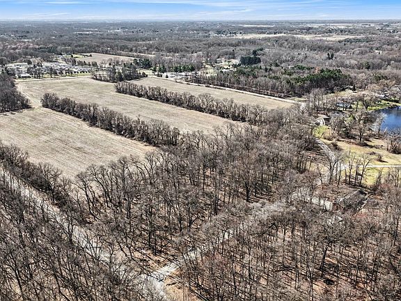 4th image of Garver Lake Rd