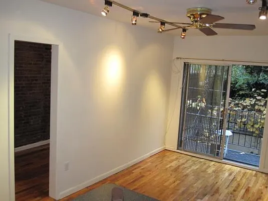 Rented by City Connections Realty | media 44