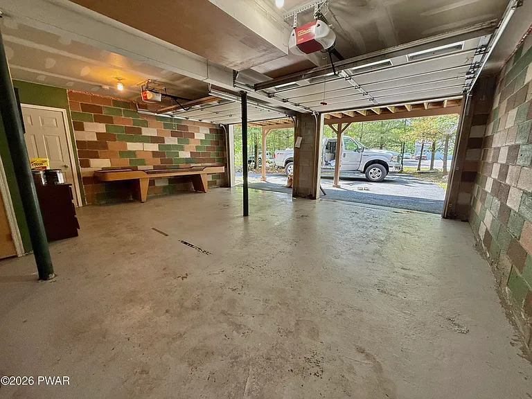 176 Gunstock Ln — Photo 37