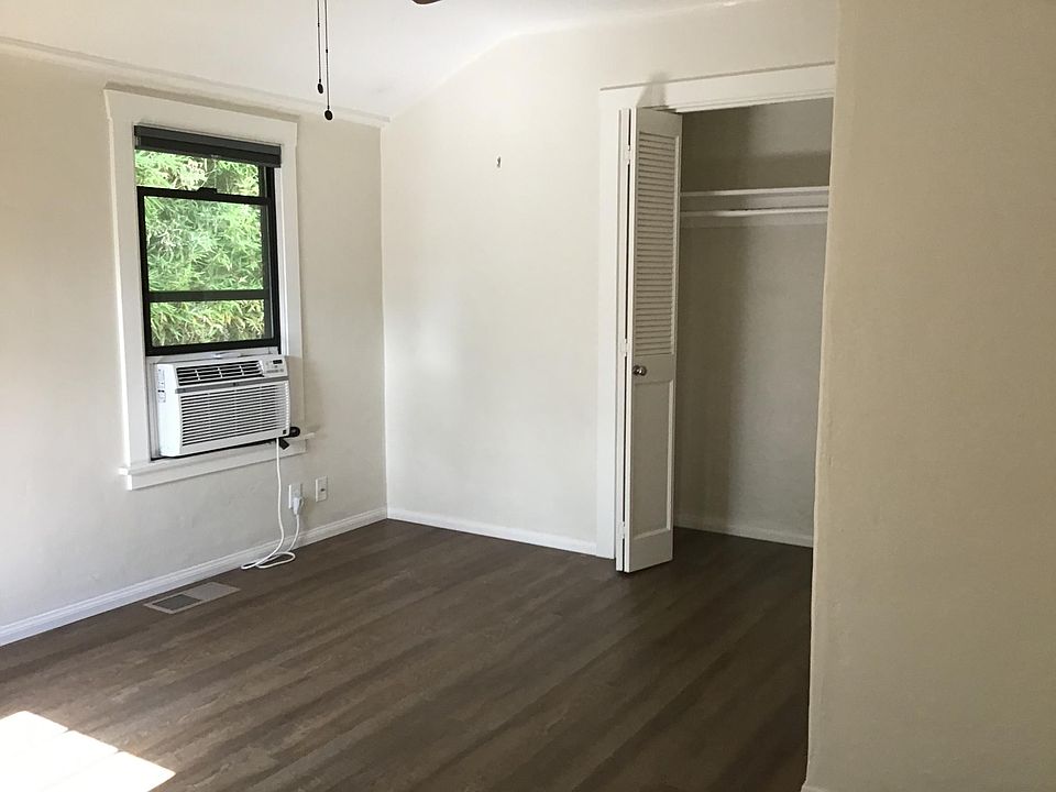 1st image of 520 E Valerio St