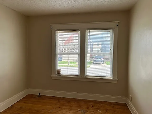 302 Roesch Ave #5 — Photo 9