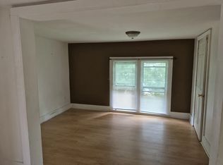 329 N Broadway St #D, Cassopolis, MI