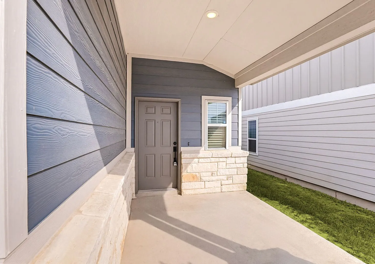 Beautiful Home in New Braunfels — Photo 3