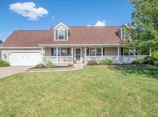 1013 Trillium Blvd, Vicksburg, MI 49097