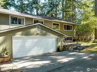 16242 NE 30th Street, Bellevue, WA 98008