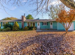 338 W Ridgecrest Dr, Kingston, TN 37763