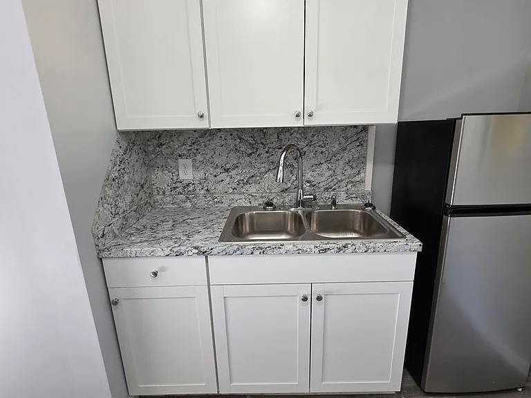 822 Ragland Ct — Photo 9